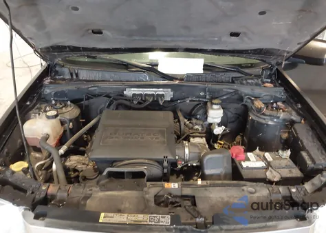 2011 Ford Escape Limited z USA, uszkodzony, nr VIN 1FMCU9EG3BKB70691